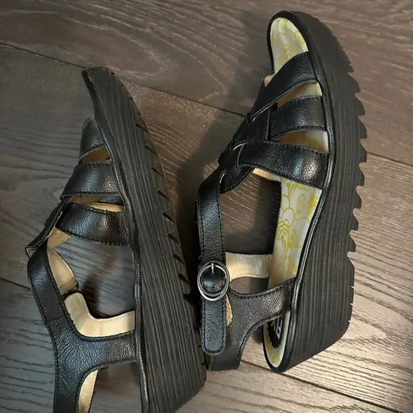 Fly London Rini Black Sandals 41 (10) - Picture 3 of 6